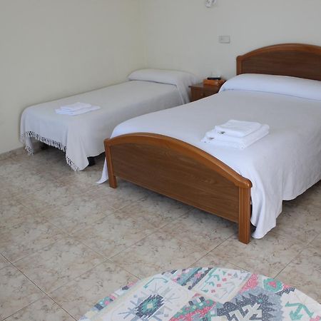 O Cruceiro Hotell Pontedeume Exteriör bild