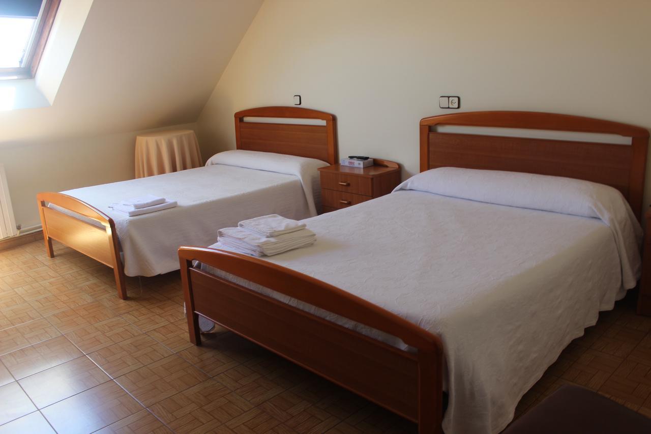 O Cruceiro Hotell Pontedeume Exteriör bild